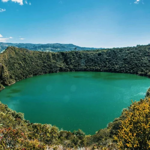 laguna-de-guatavita-aborda-viajes-y-turismo-768x768